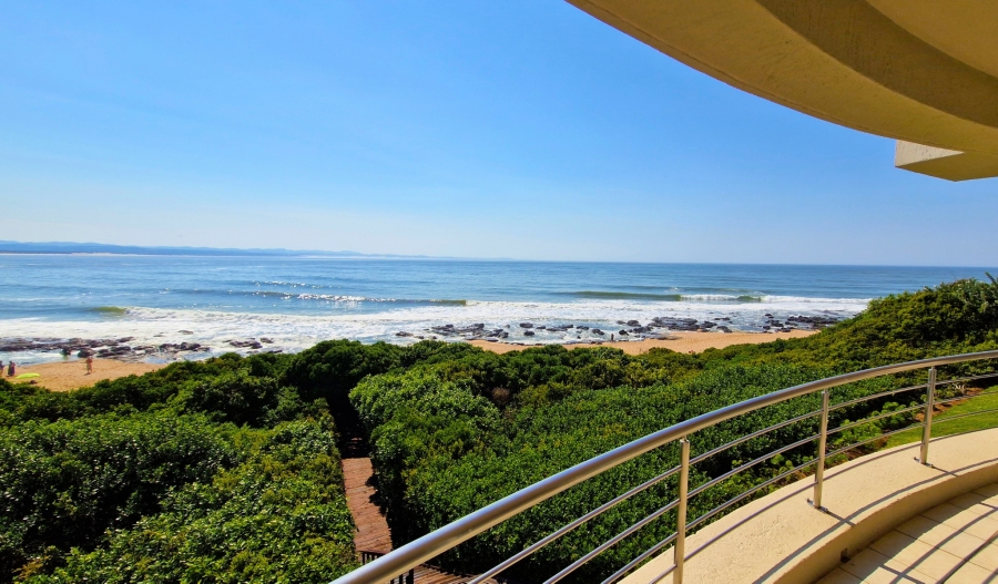 7 Bedroom Property for Sale in Wavecrest Eastern Cape